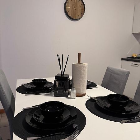 Appartement De Luxe Entierement Renove - Proche Aeroport De Bruxelles, Quartier Chic Dış mekan fotoğraf